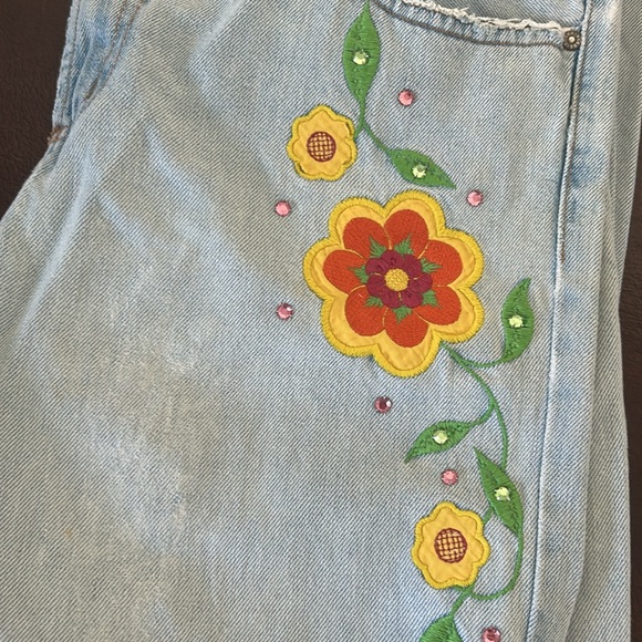 🥂 Host Pick 🥂 Vintage Embroidered Distressed Stonewashed Guess Jeans - Picture 15 of 17